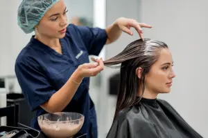 How to Moisturize Hair: Essential Guide from Hairstylists
